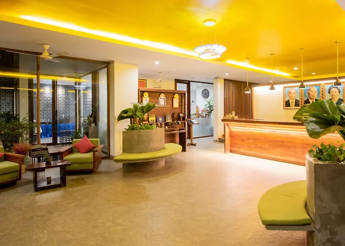 Popular Hotel 4*